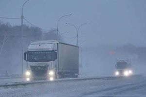 Внесено предложение о запрете для грузовиков несезонных шин