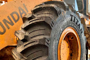 Titan обновляет линейку шин для фронтальных погрузчиков